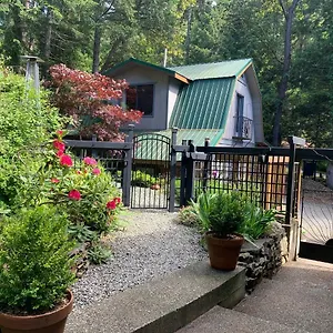 salt-spring-carriage-house-bb.vancouver-hotels-bc.net/