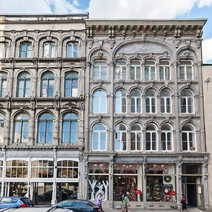 Le Merrill Boutique Montreal