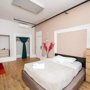 2* Inn St Denis