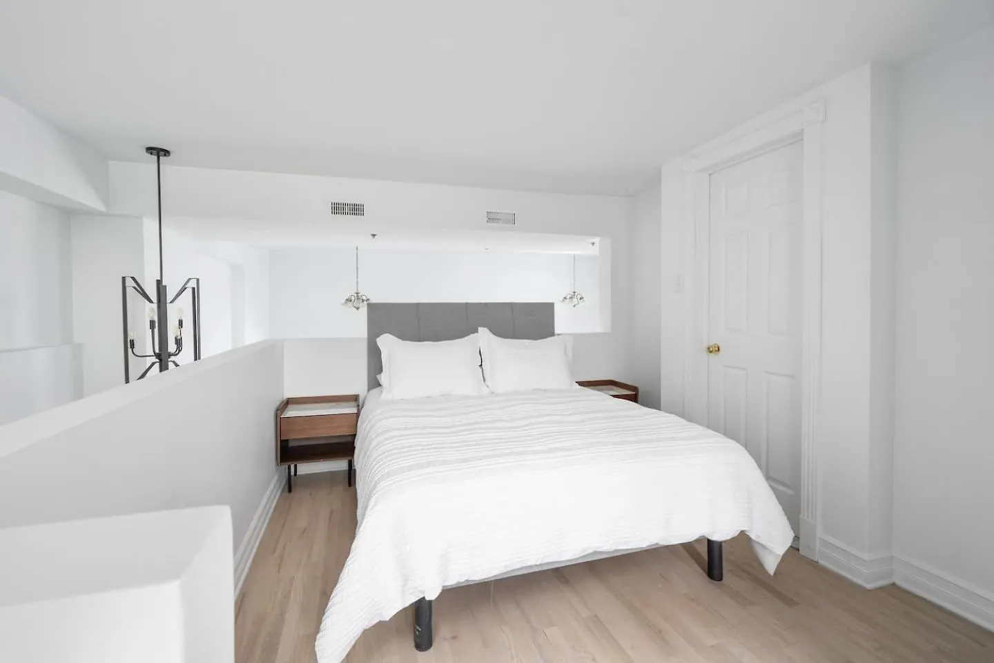 Le Nomade Mtl Aparthotel Montreal
