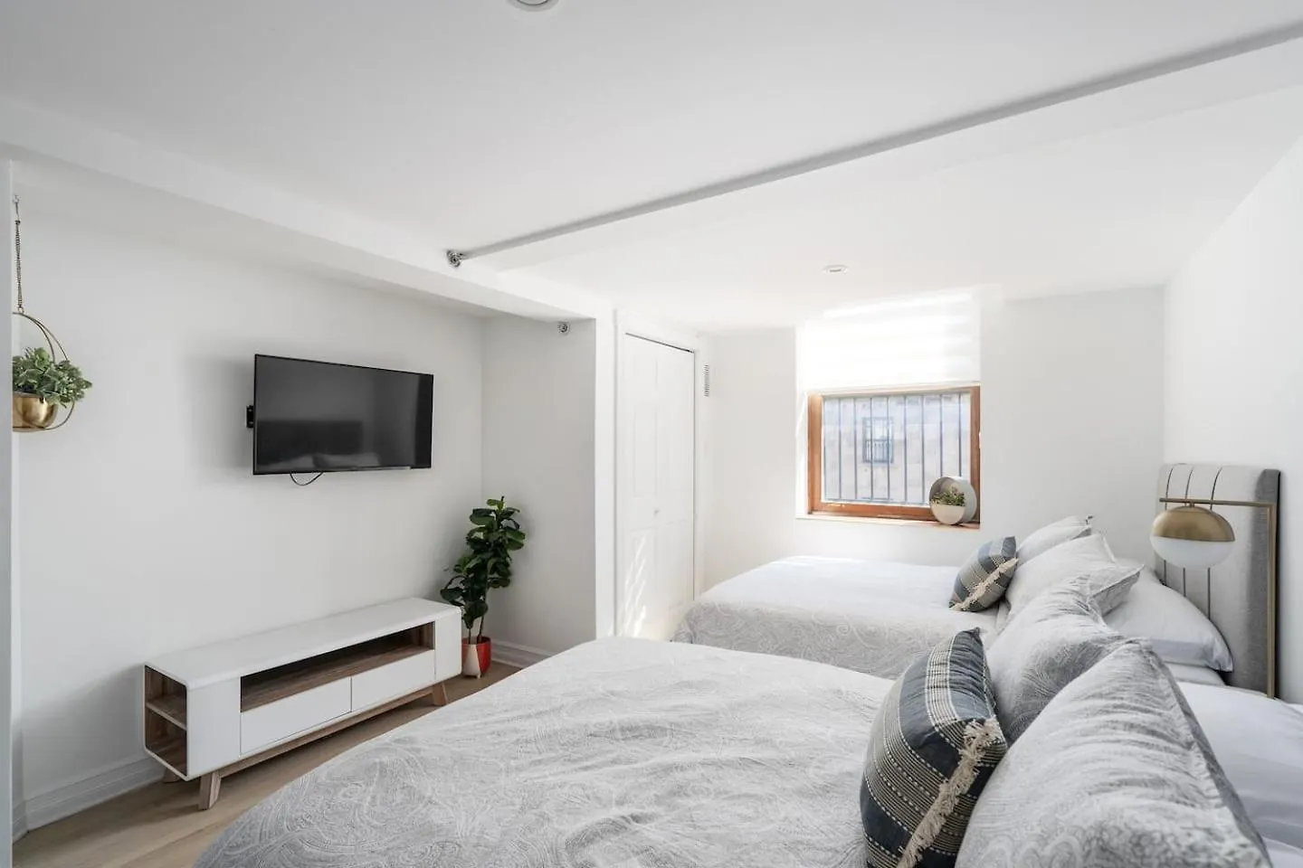 Le Nomade Mtl Aparthotel Montreal